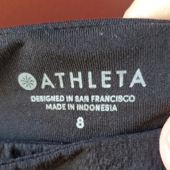 Athleta Black  Women Shorts Quick Dry 95 Nylon 5 Spandex Size 8 - Picture 2 of 8